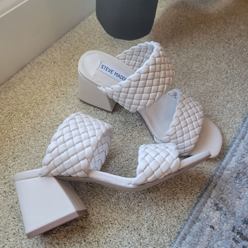 New Steve Madden Sandals